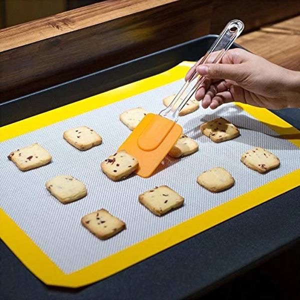 Small Silicone Spatula (Multicolor)