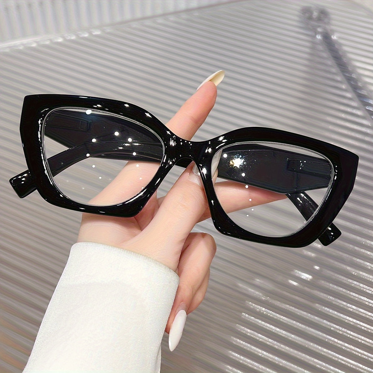 Stylish Vintage Cat Eye Reading Glasses – Retro Charm & Modern Protection