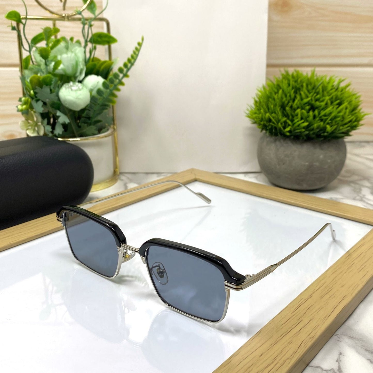 Trendy New Square Unisex Sunglasses-SunbglassesCraft