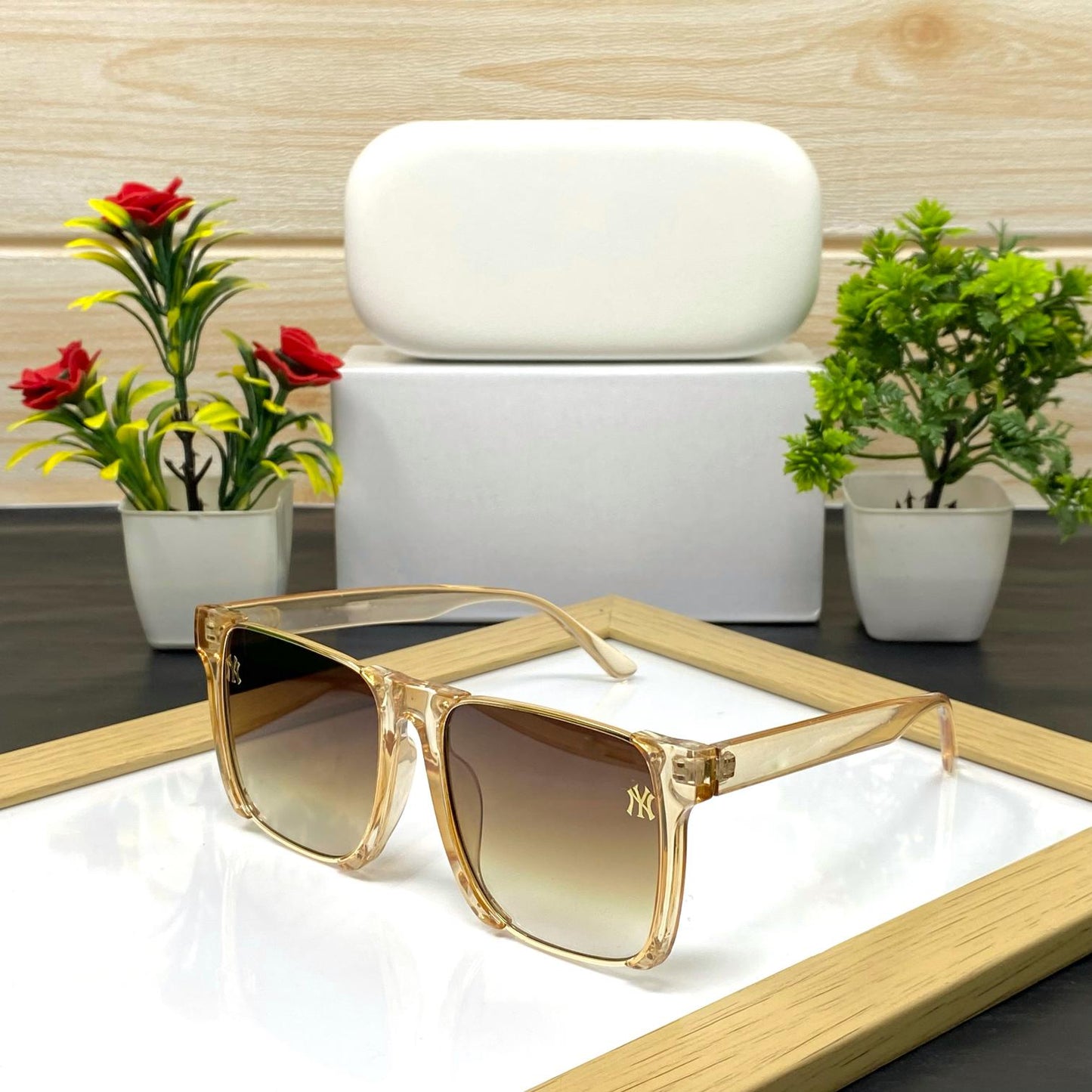 Trendy Square Sunglasses For Men And Women-SunglassesCraft
