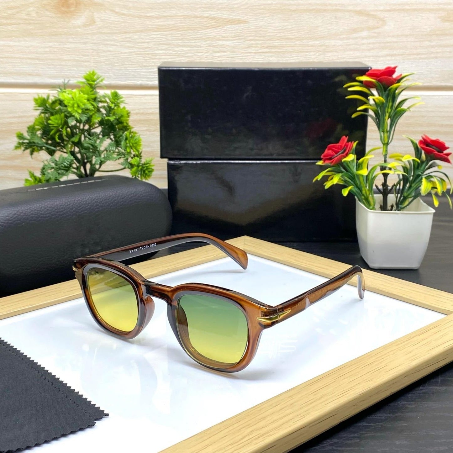 Stylish Round Glasses Frames For Men And Women-SunglassesCraft