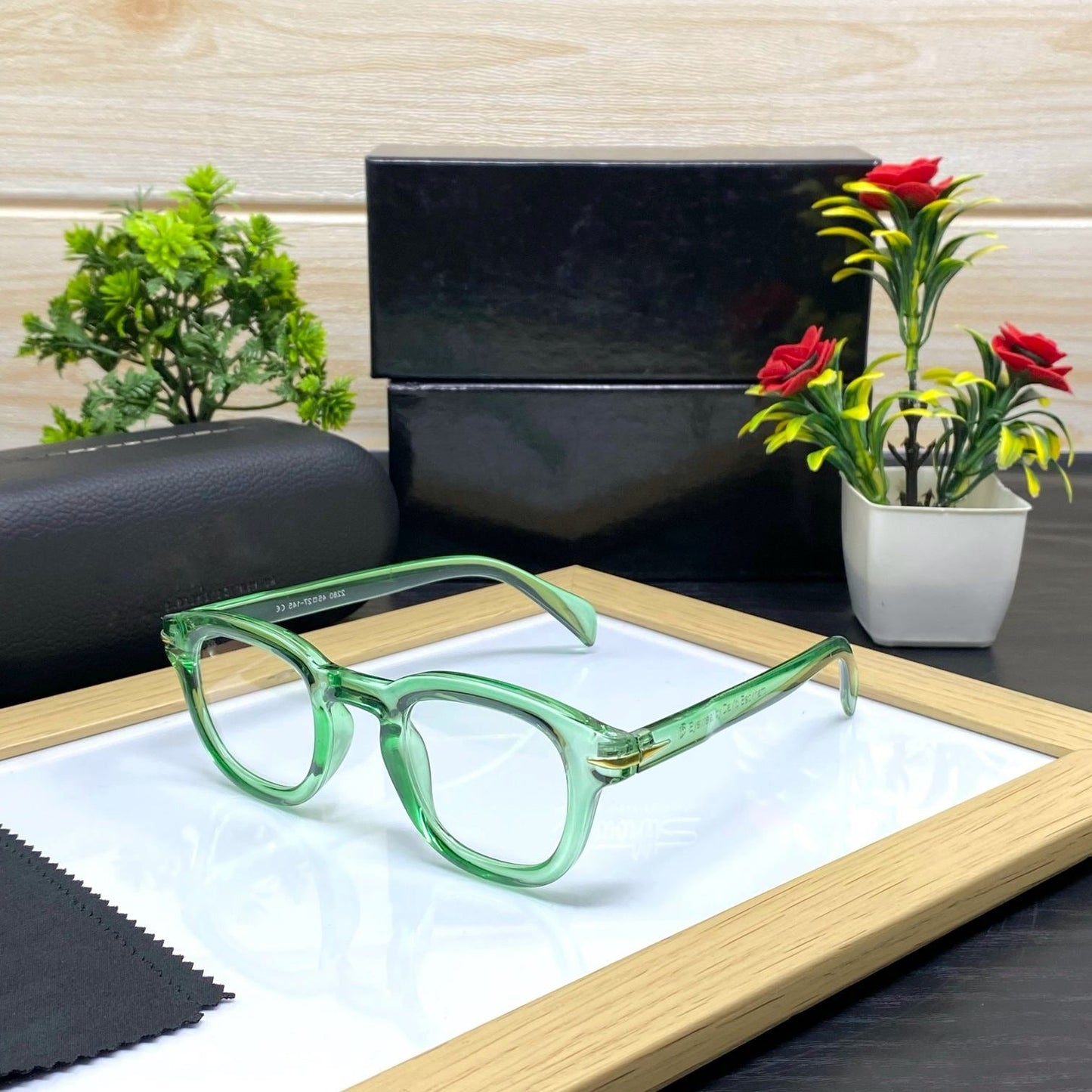 Stylish Round Glasses Frames For Men And Women-SunglassesCraft