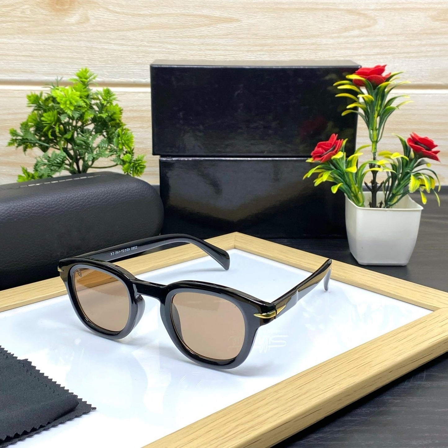 Stylish Round Glasses Frames For Men And Women-SunglassesCraft