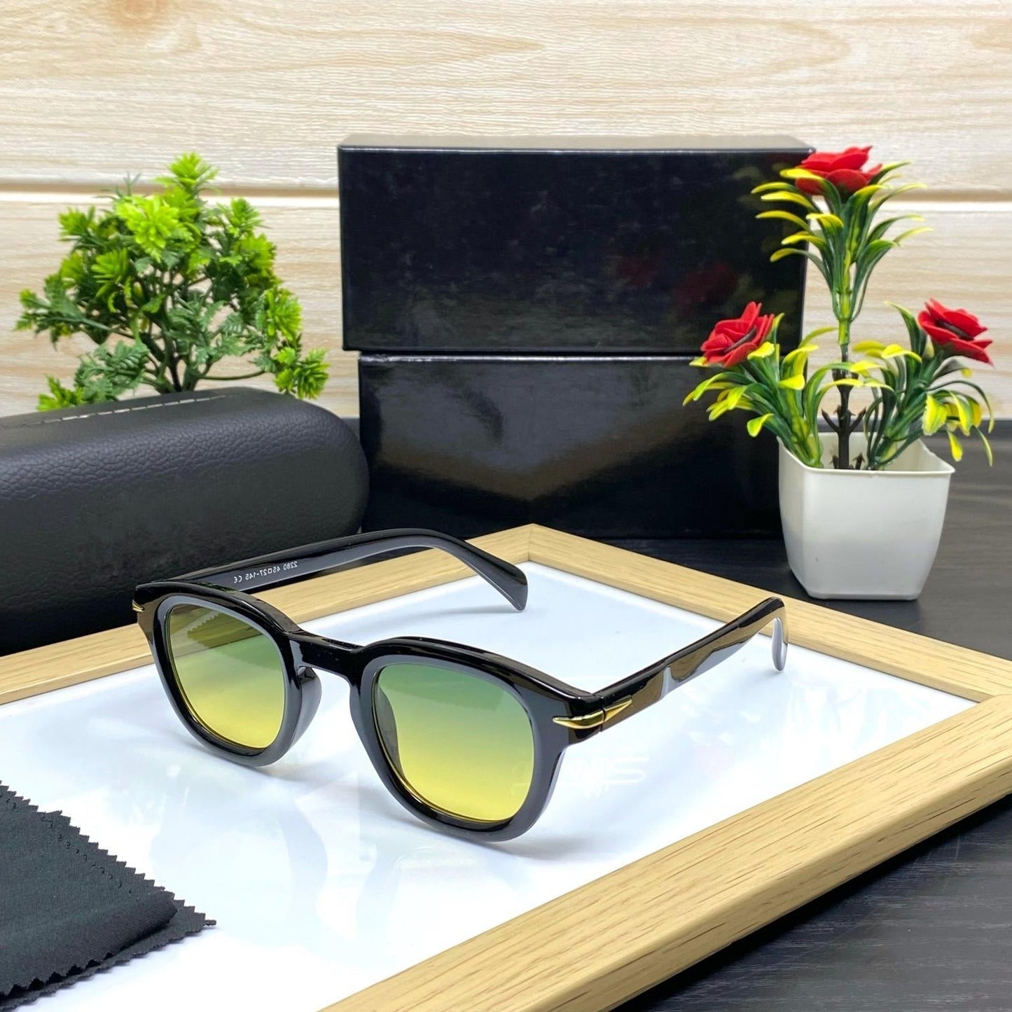 Stylish Round Glasses Frames For Men And Women-SunglassesCraft