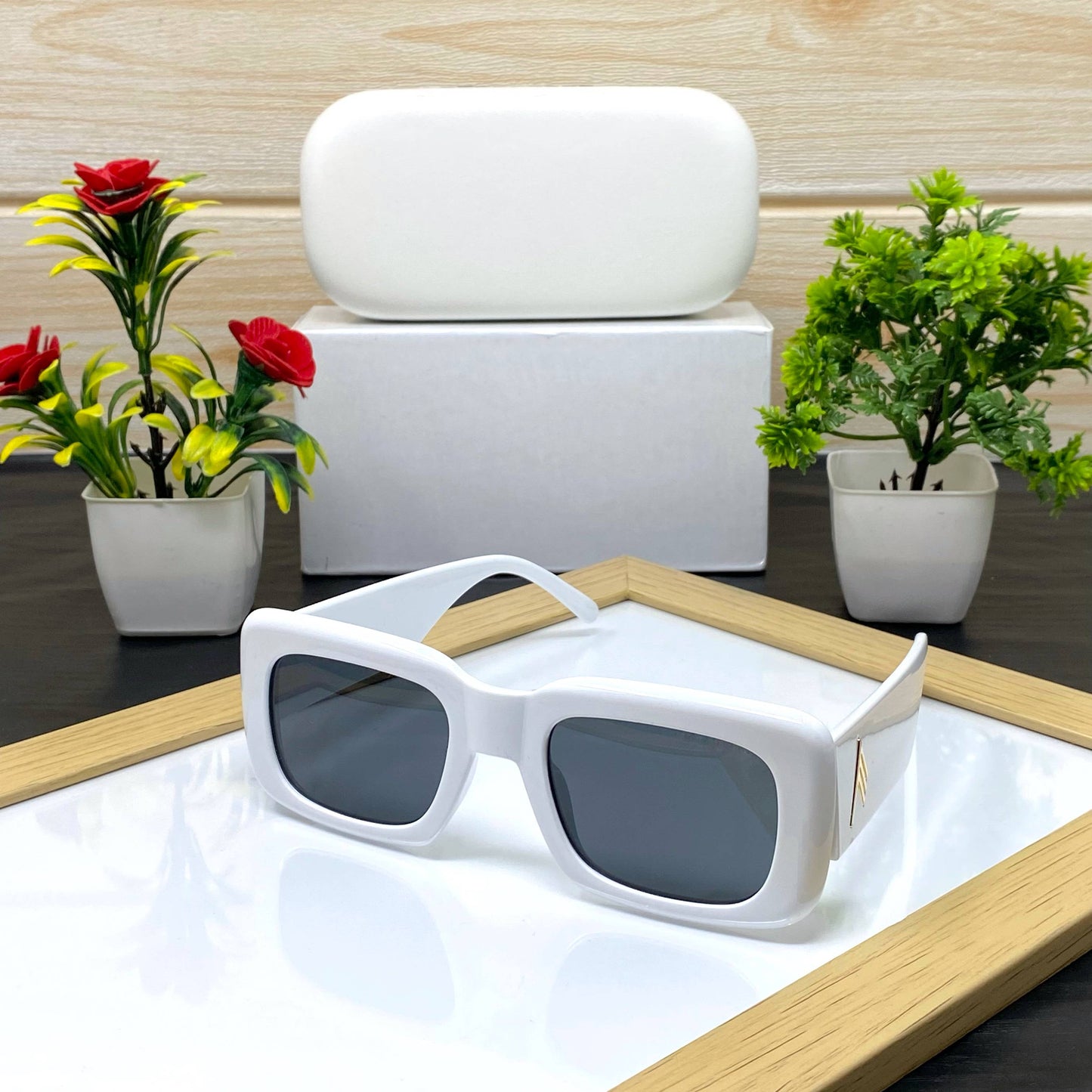 Best Sunglasses For Men And Women-SunglassesCraft