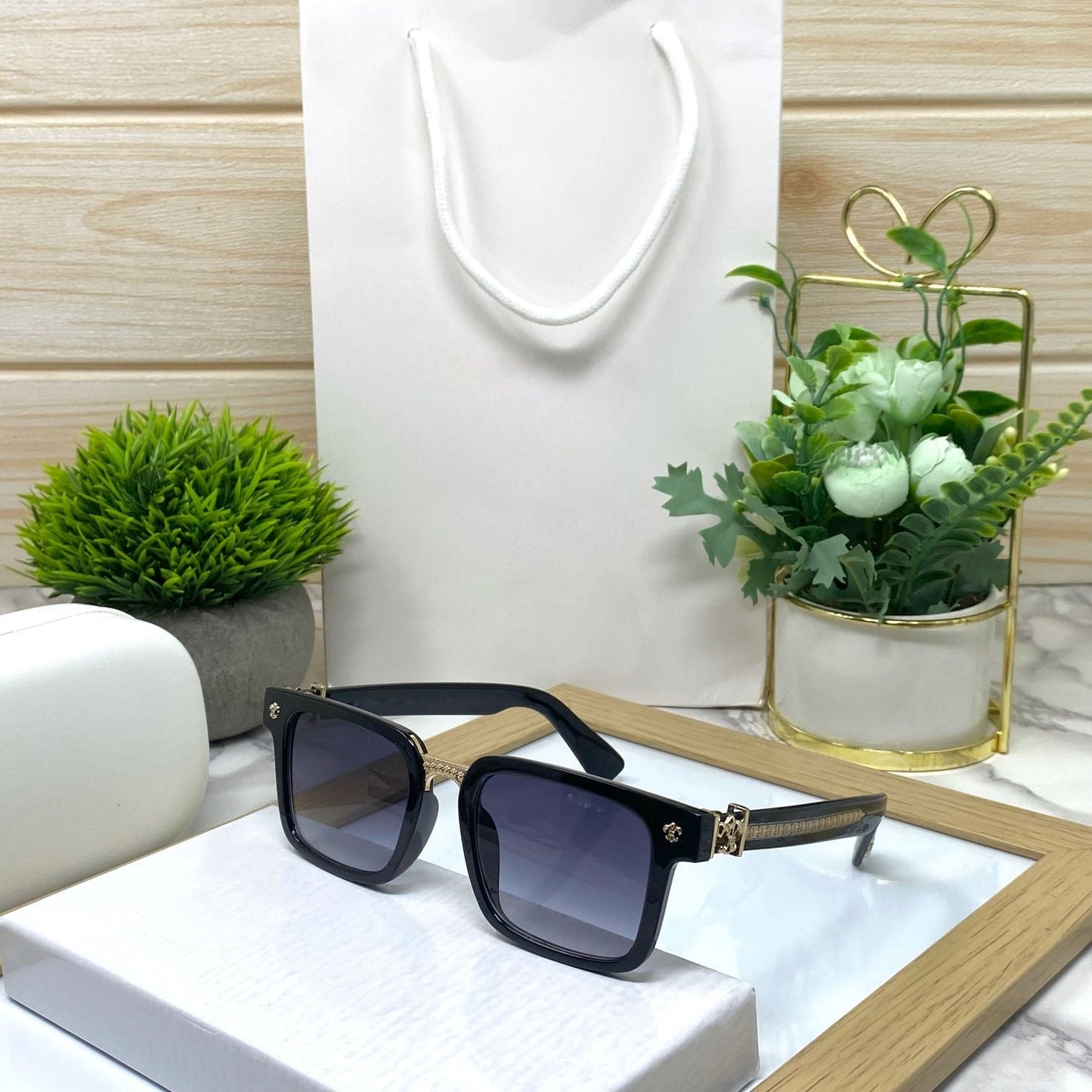 Trendy Best Sunglasses For Men And Women-SunglassesCraft