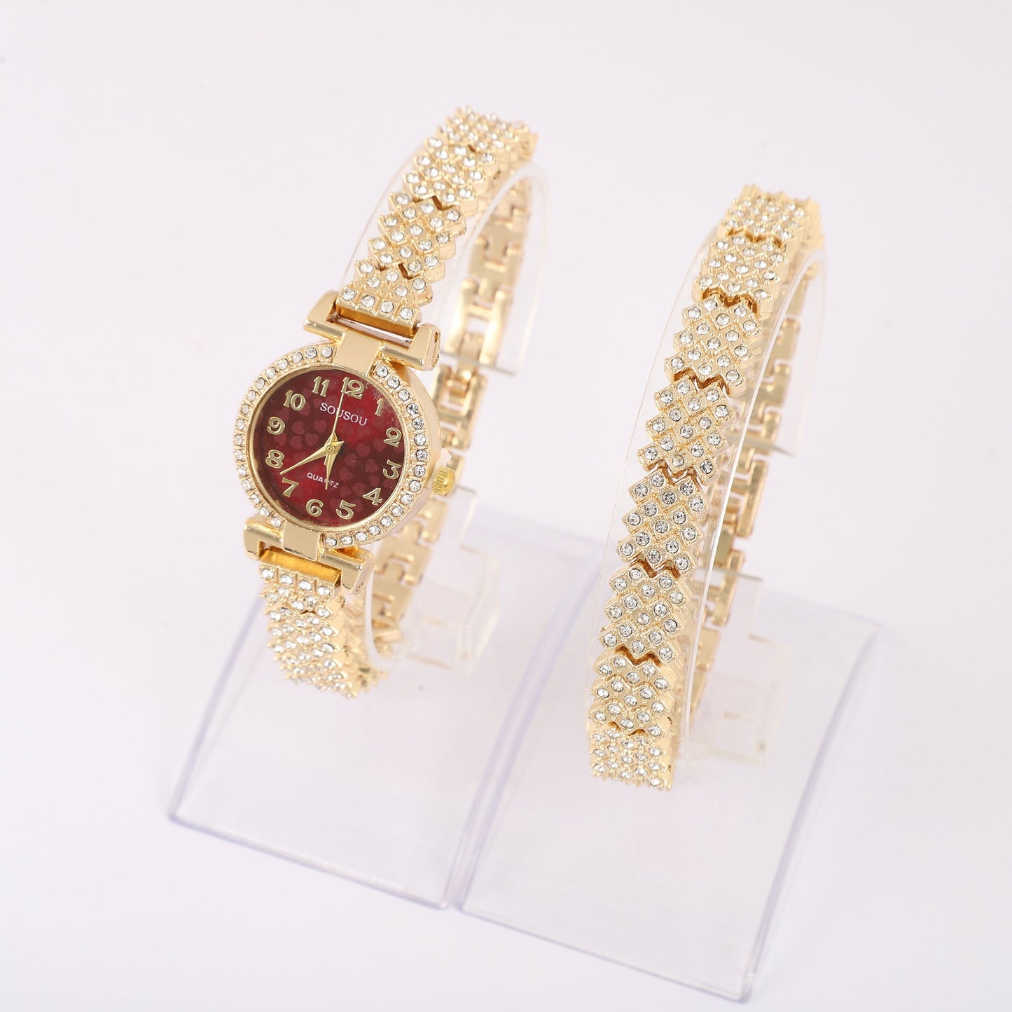 Trendy Women's Alloy Watch – Fashionable Round Dial Quartz Timepiece