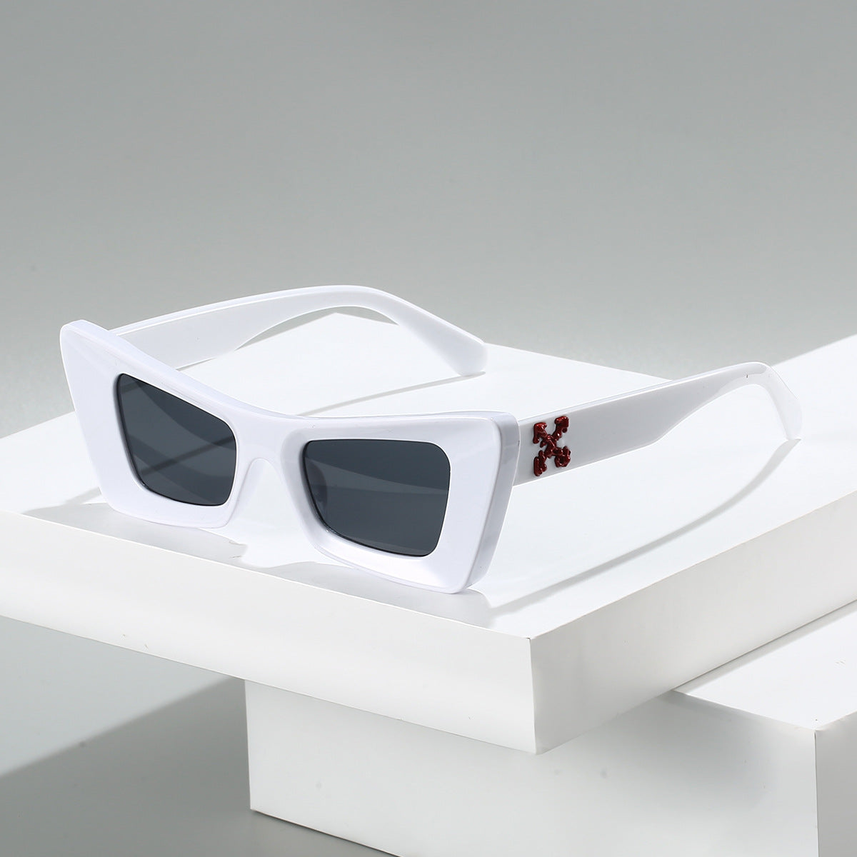 Women's Retro Large Square Sunglasses – UV400 Protection, Fashion Style