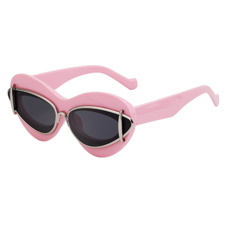 Trendy Y2K Cat-Eye Sunglasses – Stylish Small-Frame Shades with UV Protection