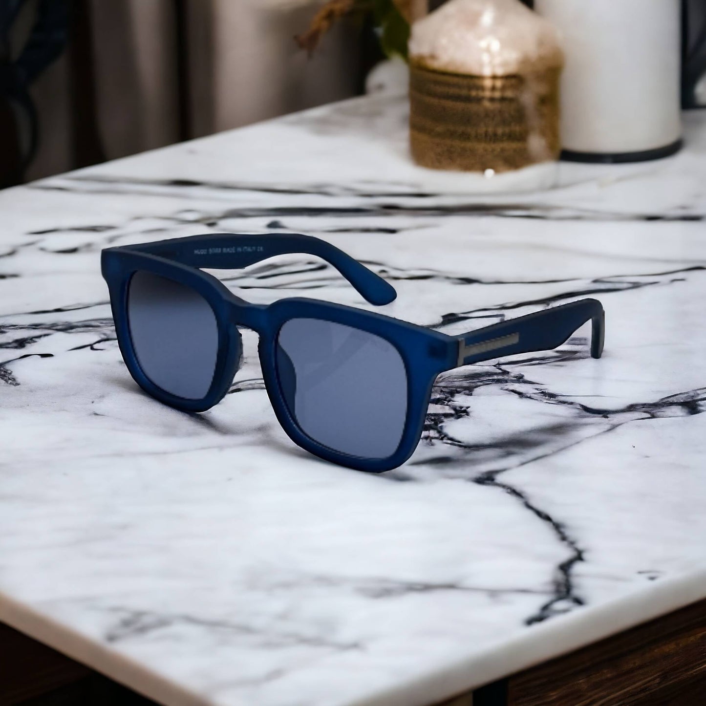 Stylish Large Frame Square Sunglasses For Unisex-SunglassesCraft