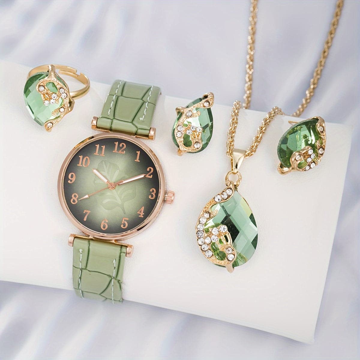 5-Piece Women's Leaf Quartz Watch & Jewelry Set – Casual Fashion