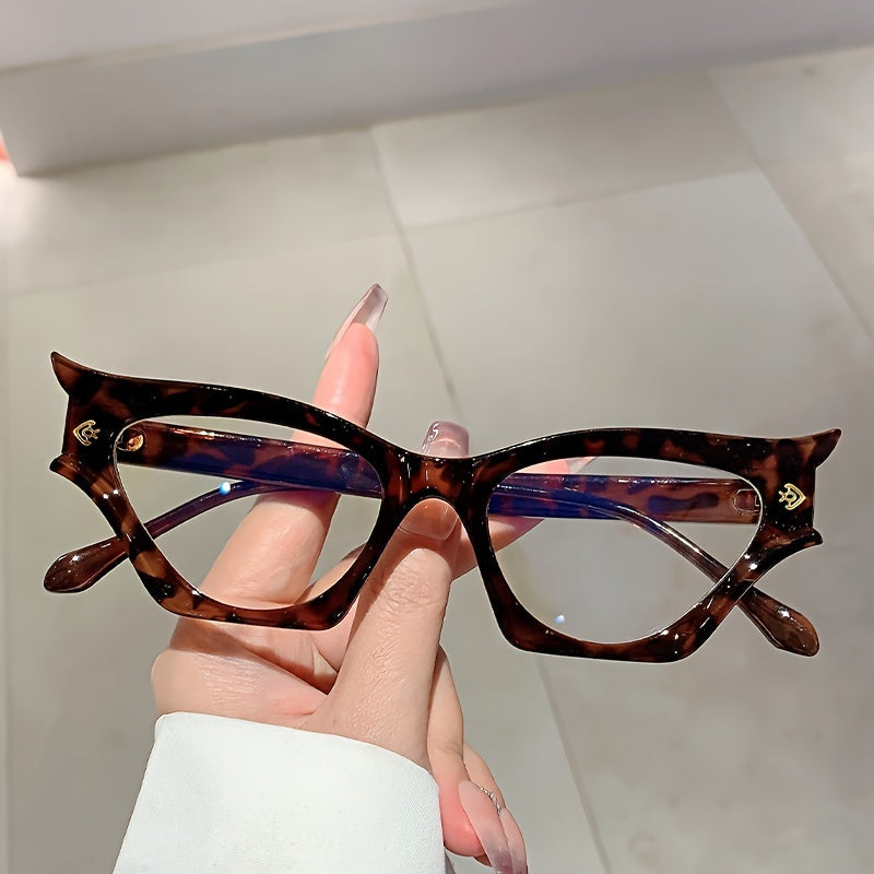 Cat Eye Shades – Modern Retro Style for Fashion-Forward Women