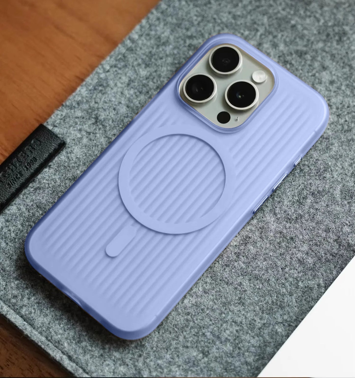 MagSafe Corrugated Case