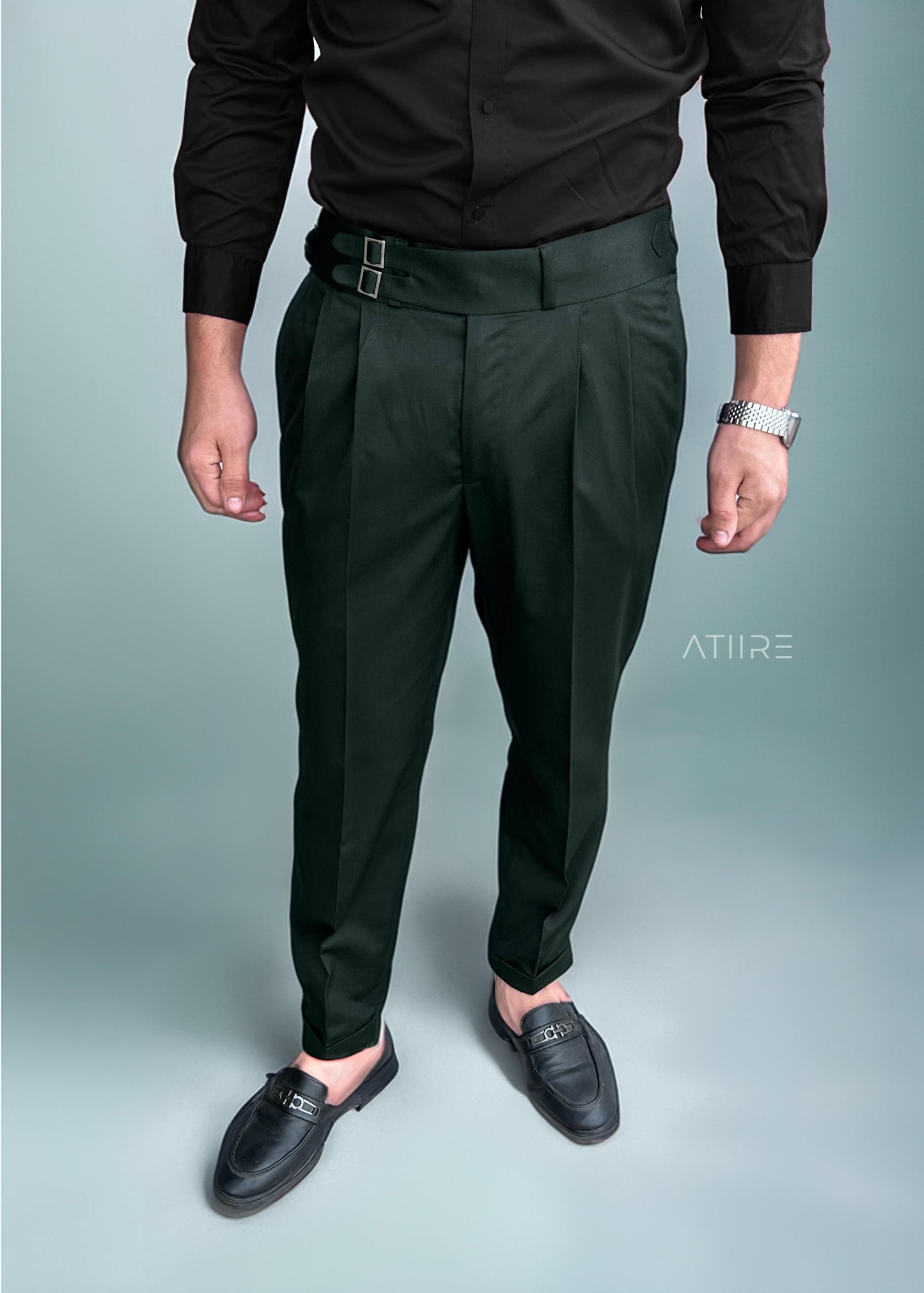 BOTTLE GREEN DOUBLE PLEATED BUCKLE GURKHA PANTS BY ATIIRE