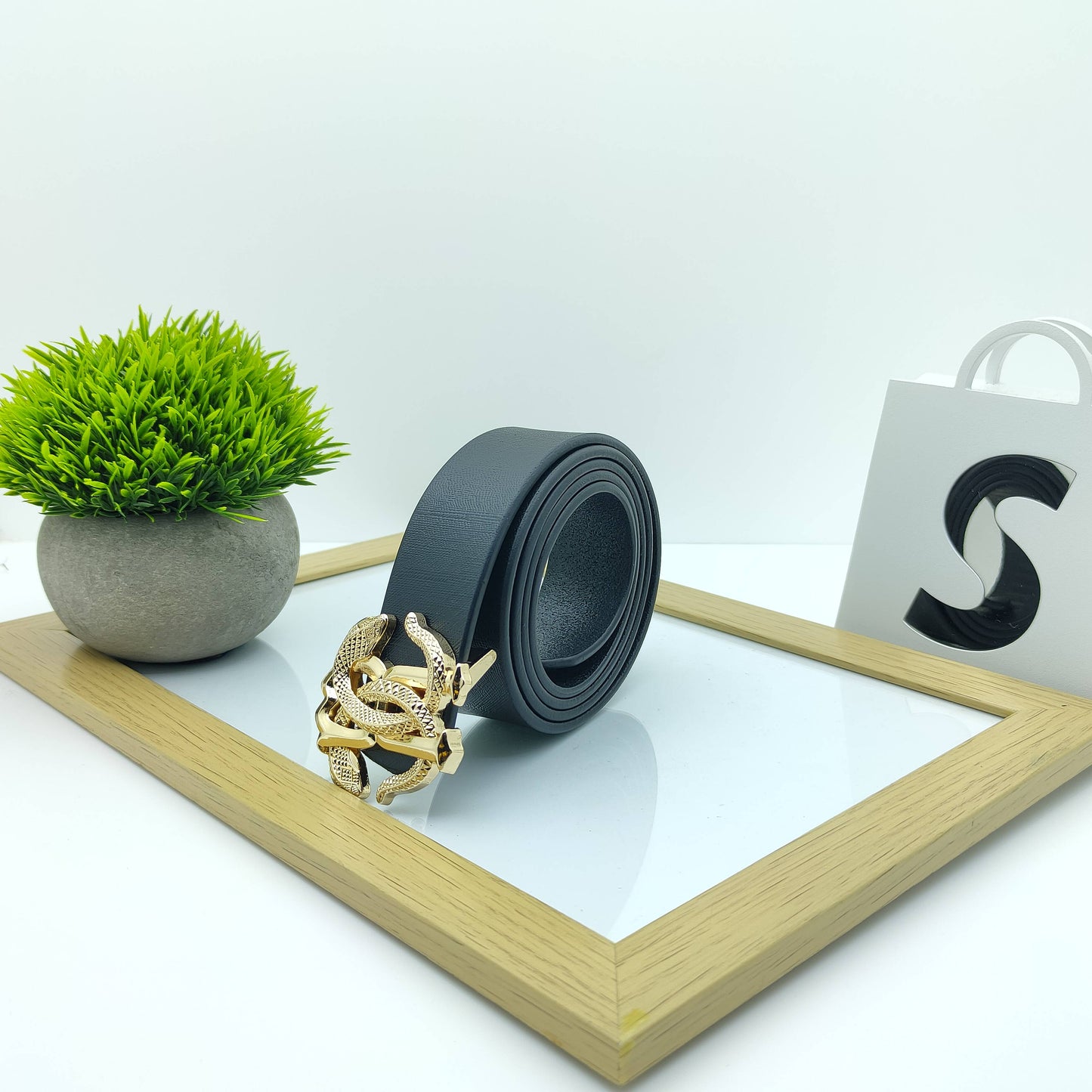 Classic Plain Leather Belt With Engraved Metal Buckle For Unisex-SunglassesCraft