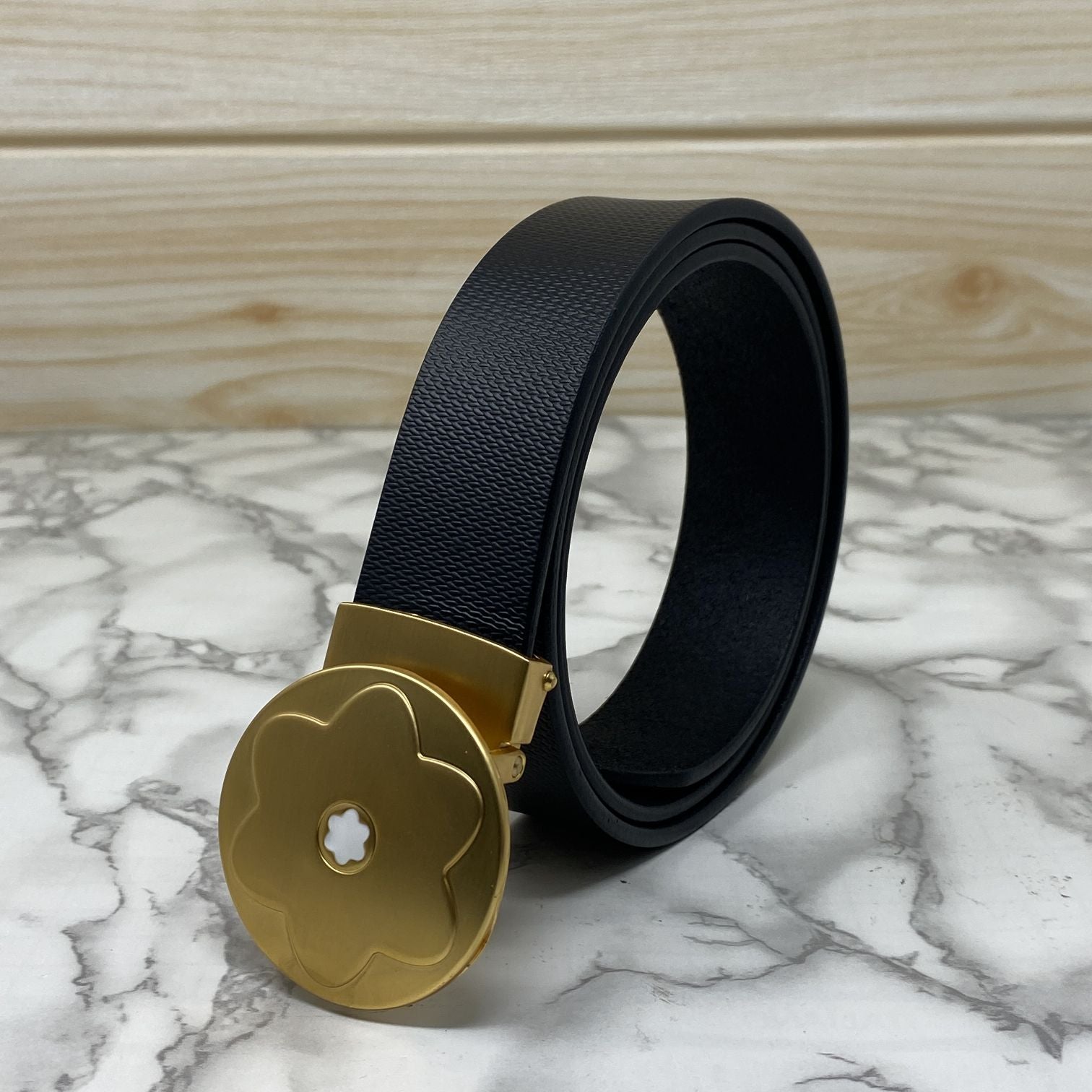 Flower Pattern Round Pin Buckle Leather Belt For Men-SunglassesCraft