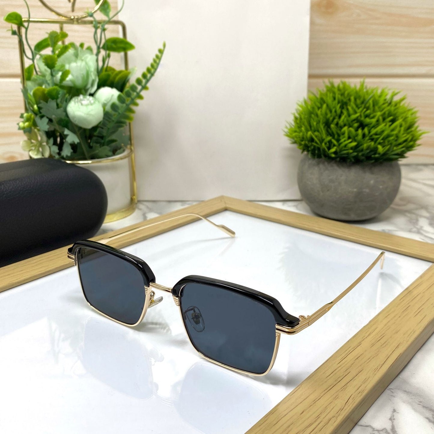 Trendy New Square Unisex Sunglasses-SunbglassesCraft