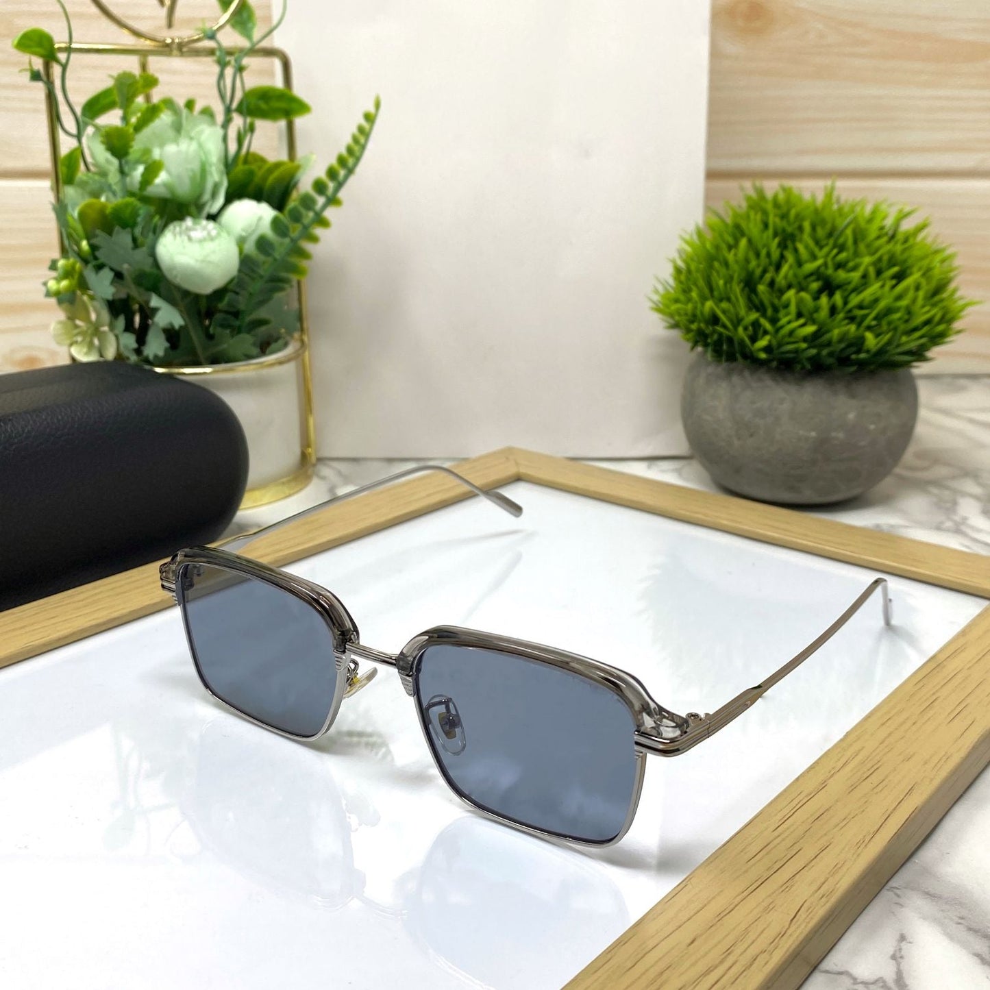 Trendy New Square Unisex Sunglasses-SunbglassesCraft