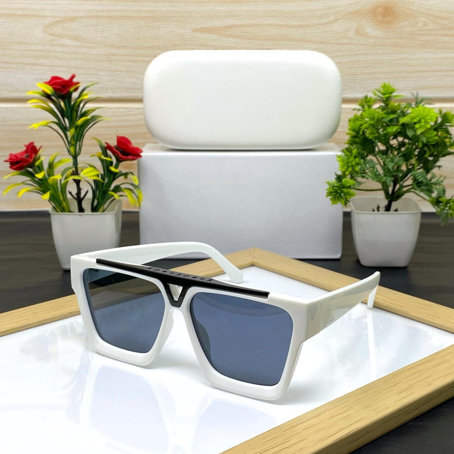 Retro Square Sunglasses For Men And Women-SunglassesCraft