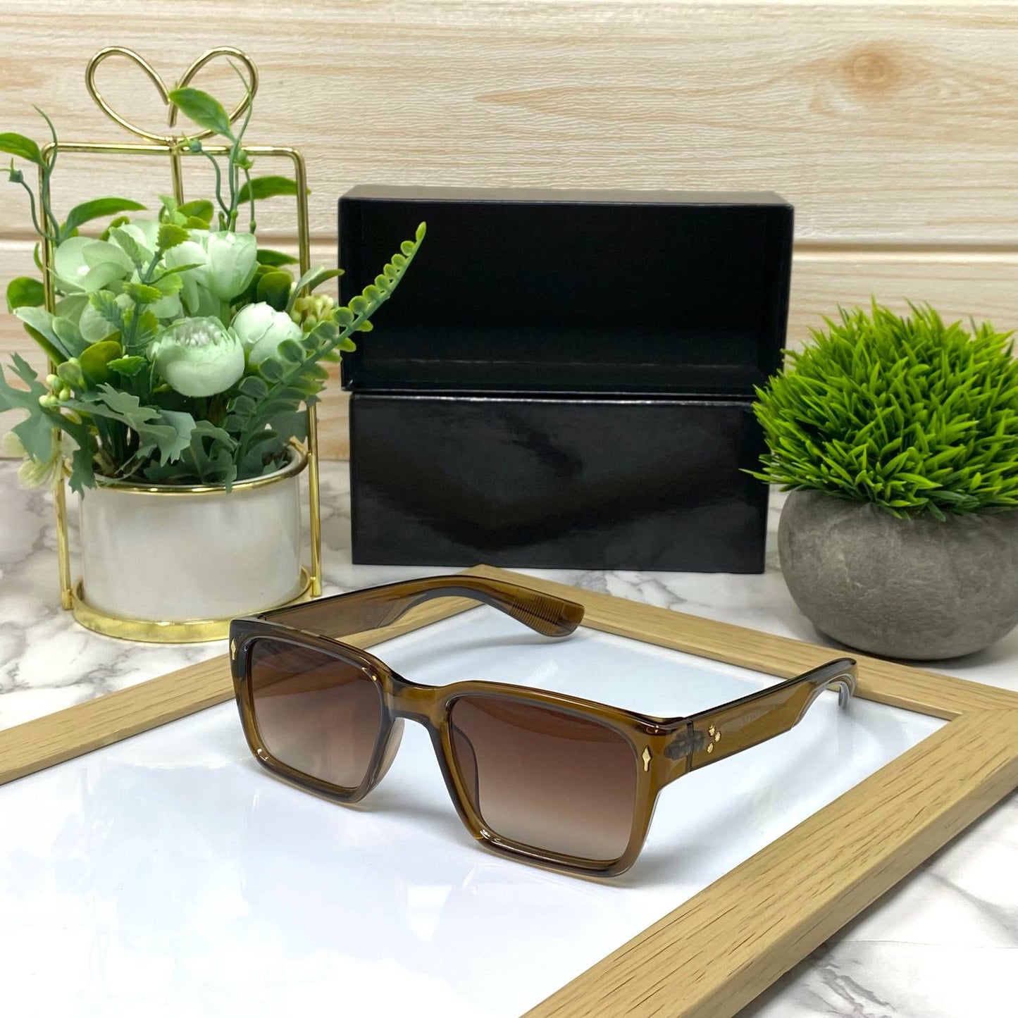 Stylish Sunglasses For Men And Women-SunglassesCraft