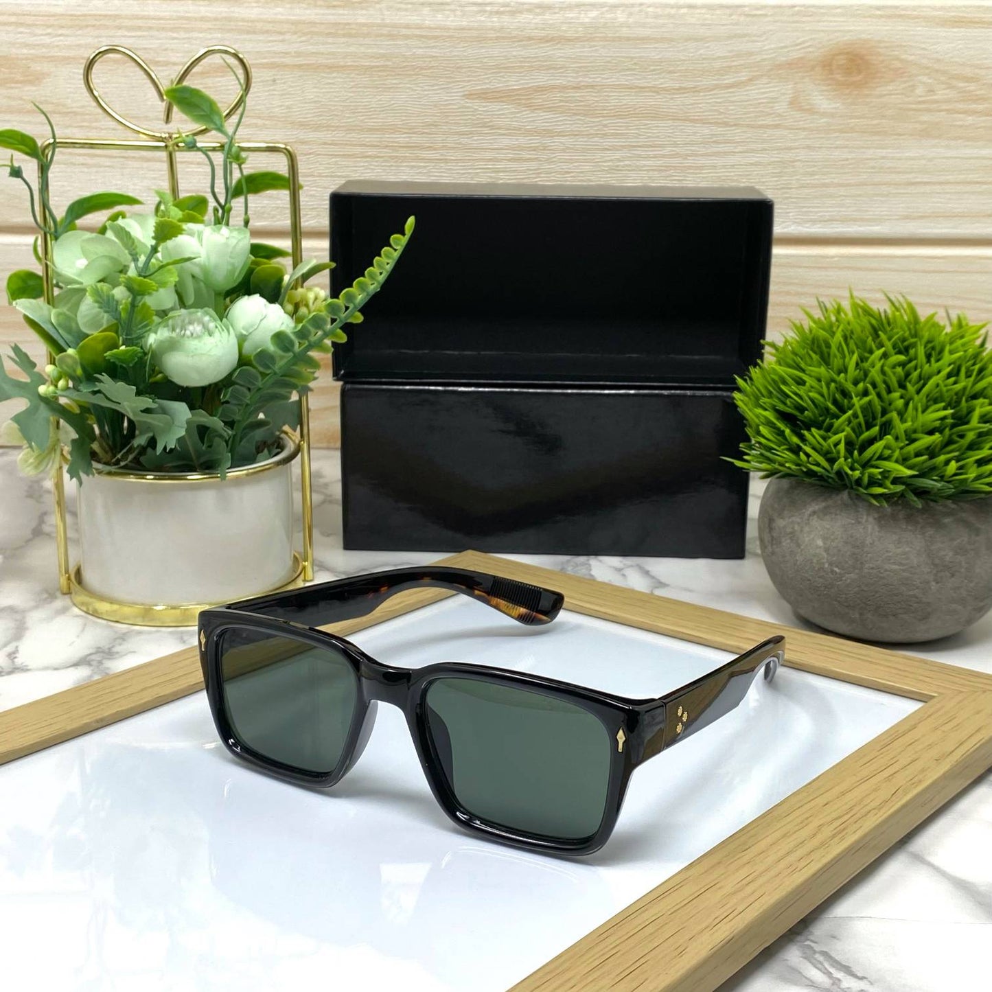 Stylish Sunglasses For Men And Women-SunglassesCraft