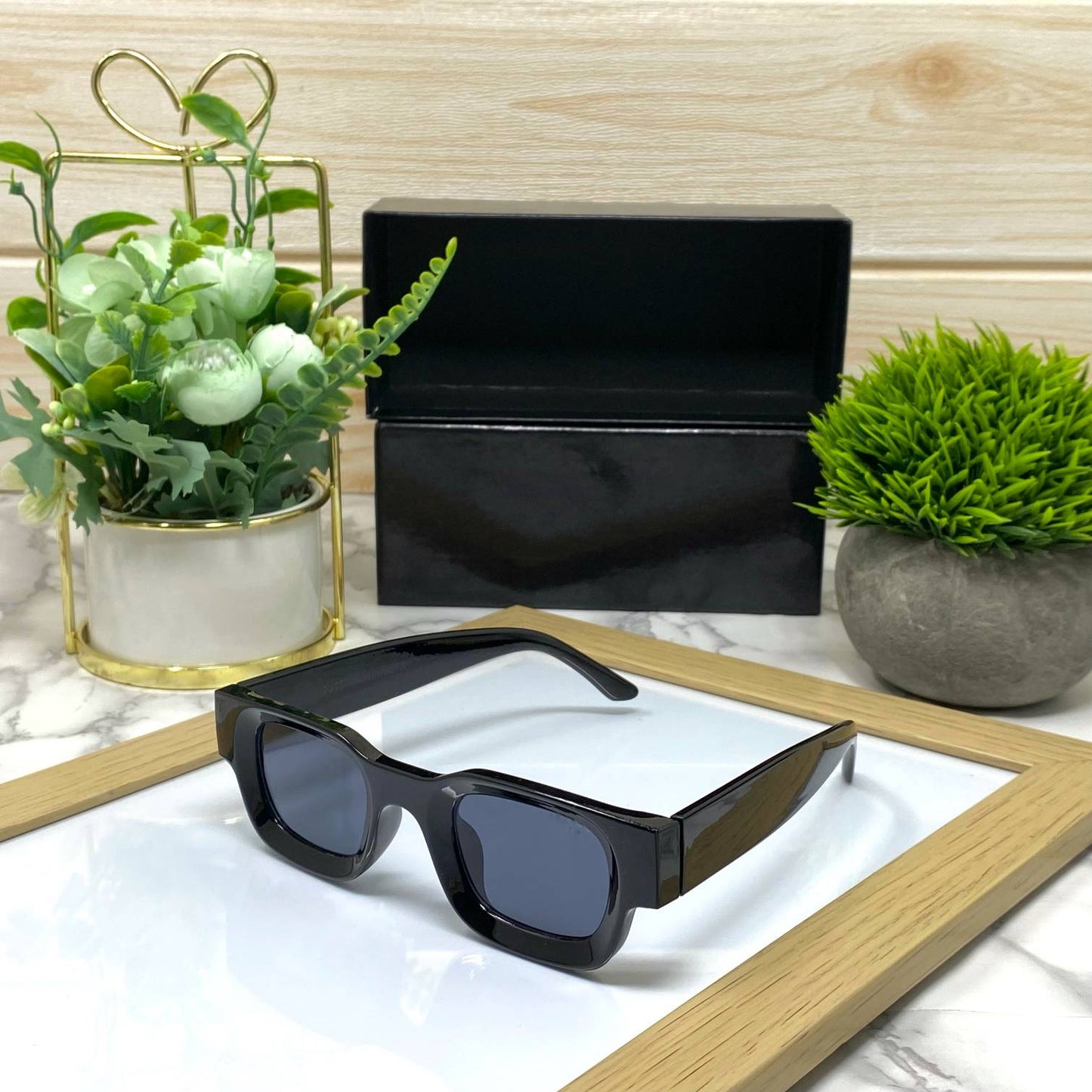 Retro Square Sunglasses For Men And Women-SunglassesCraft