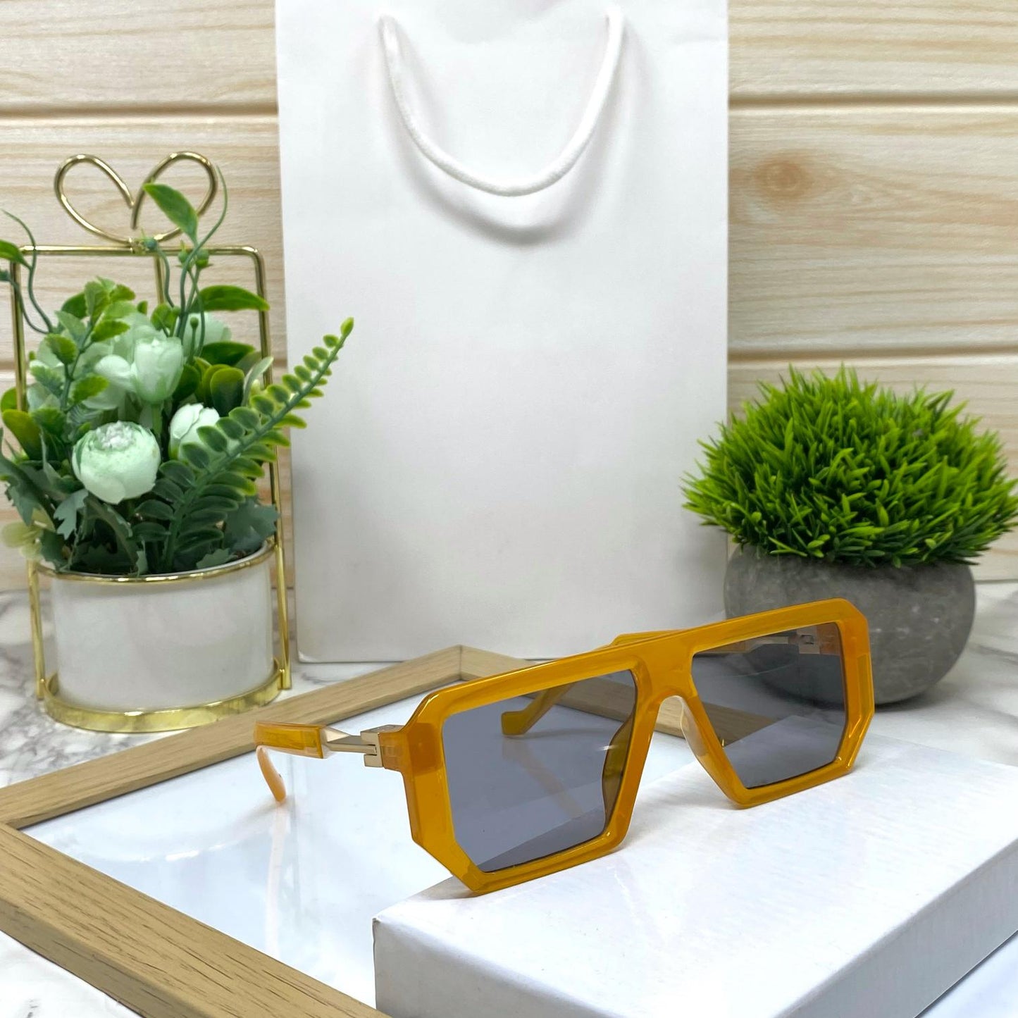 Retro Fashion Square Sunglasses For Men And Women-SunglassesCraft