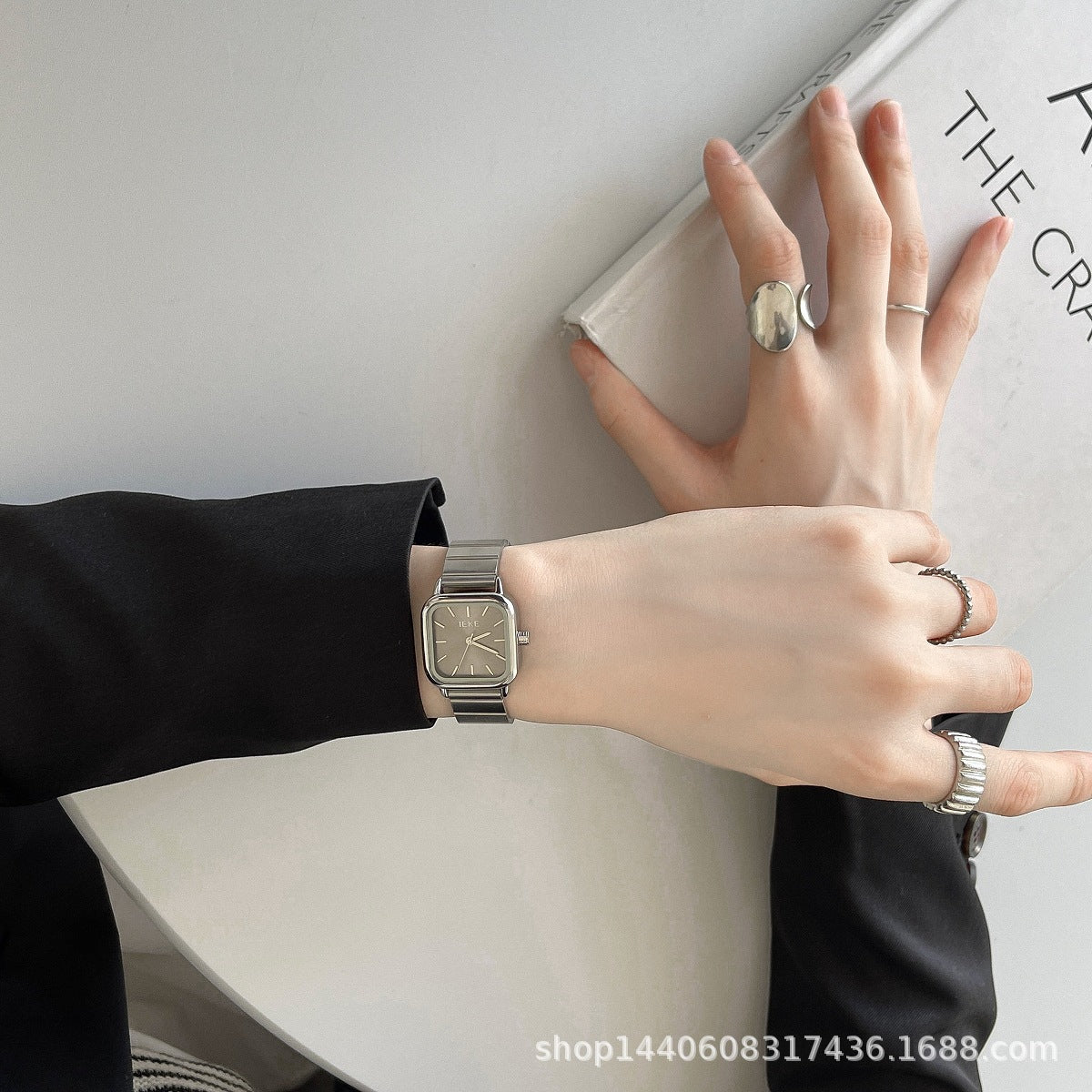 Niche Bamboo Strap Square Watch