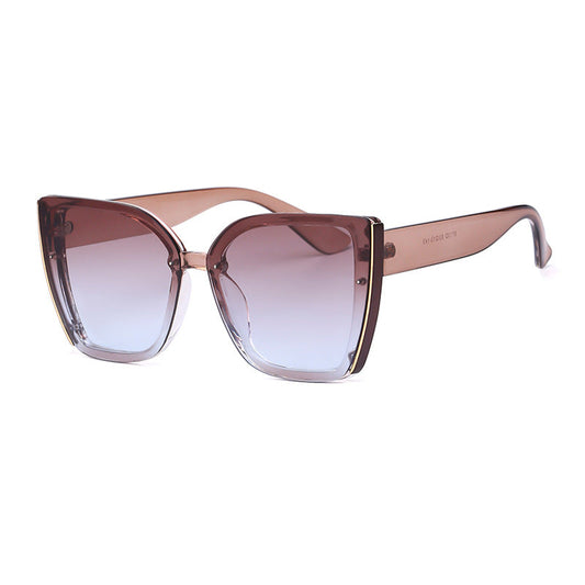Trendy Cat-Eye Sunglasses for Women – Oversized UV Protection Fashion Shades
