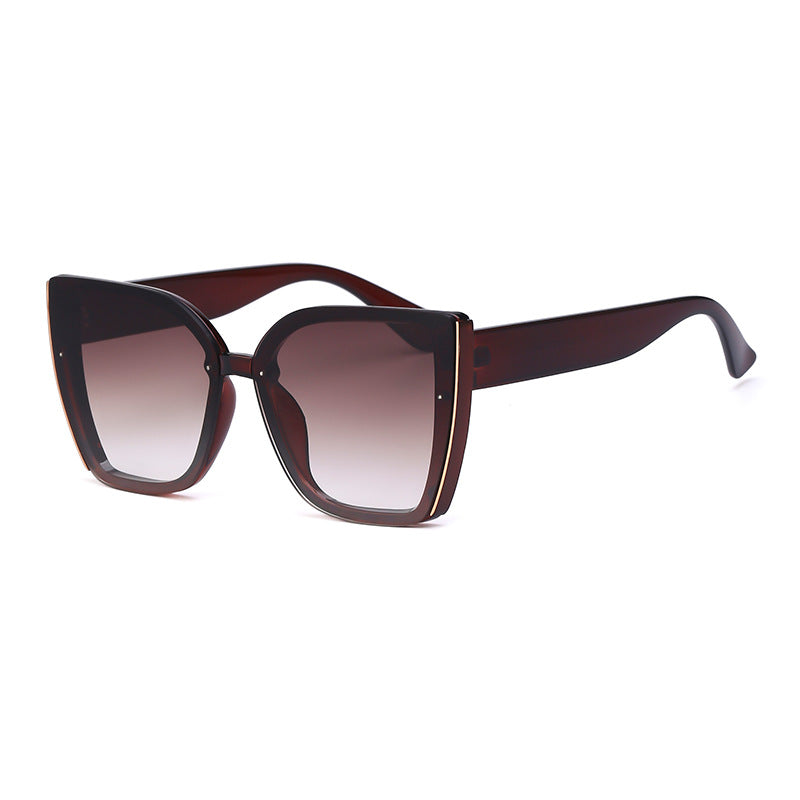 Trendy Cat-Eye Sunglasses for Women – Oversized UV Protection Fashion Shades