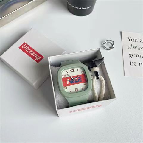 New Square Quartz Watch