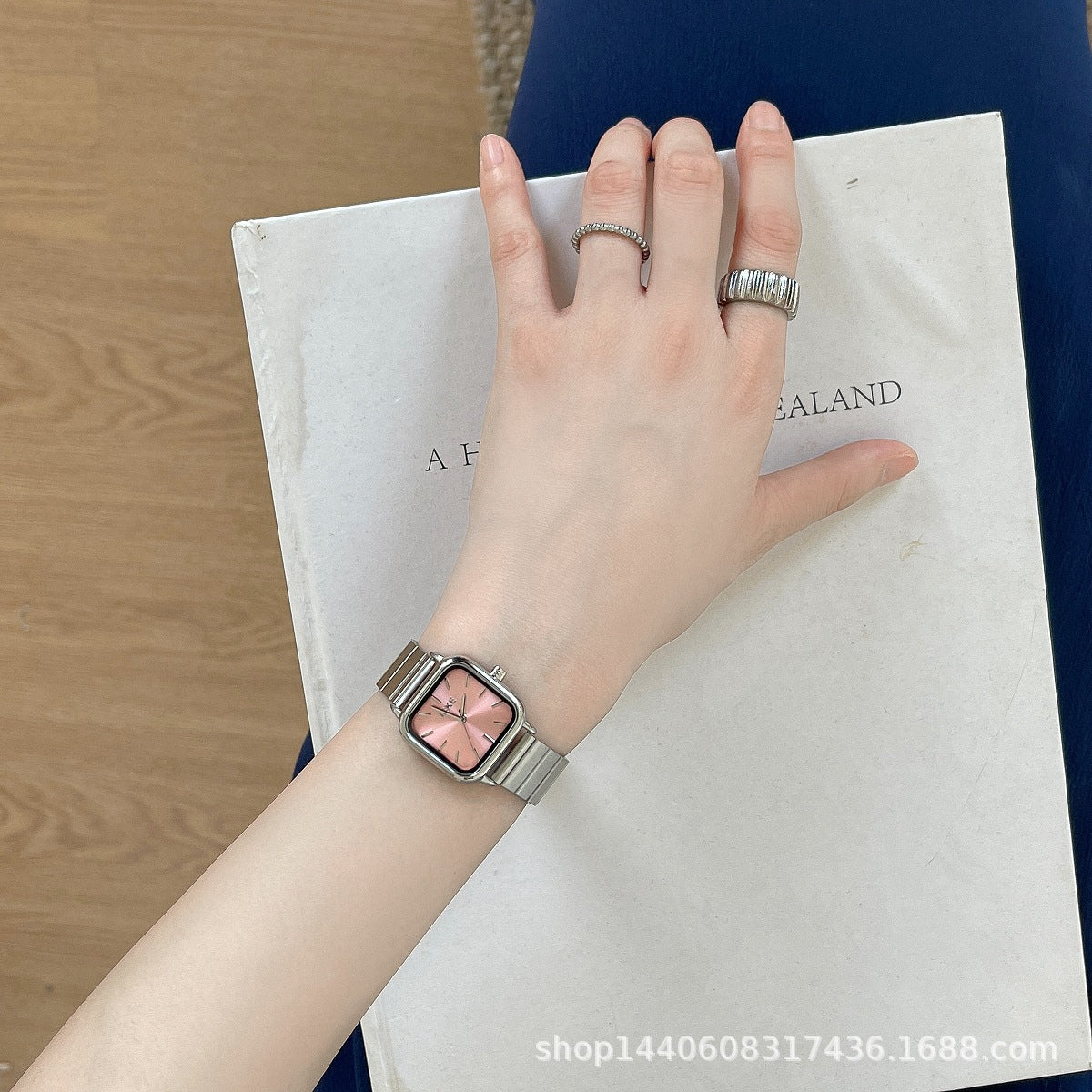 Niche Bamboo Strap Square Watch