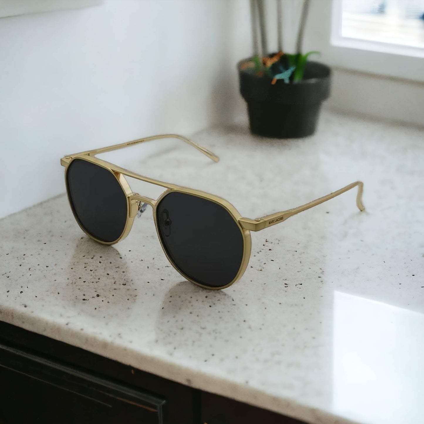 Stylish Alloy Frame Pilot Sunglasses For Unisex-SunglassesCraft