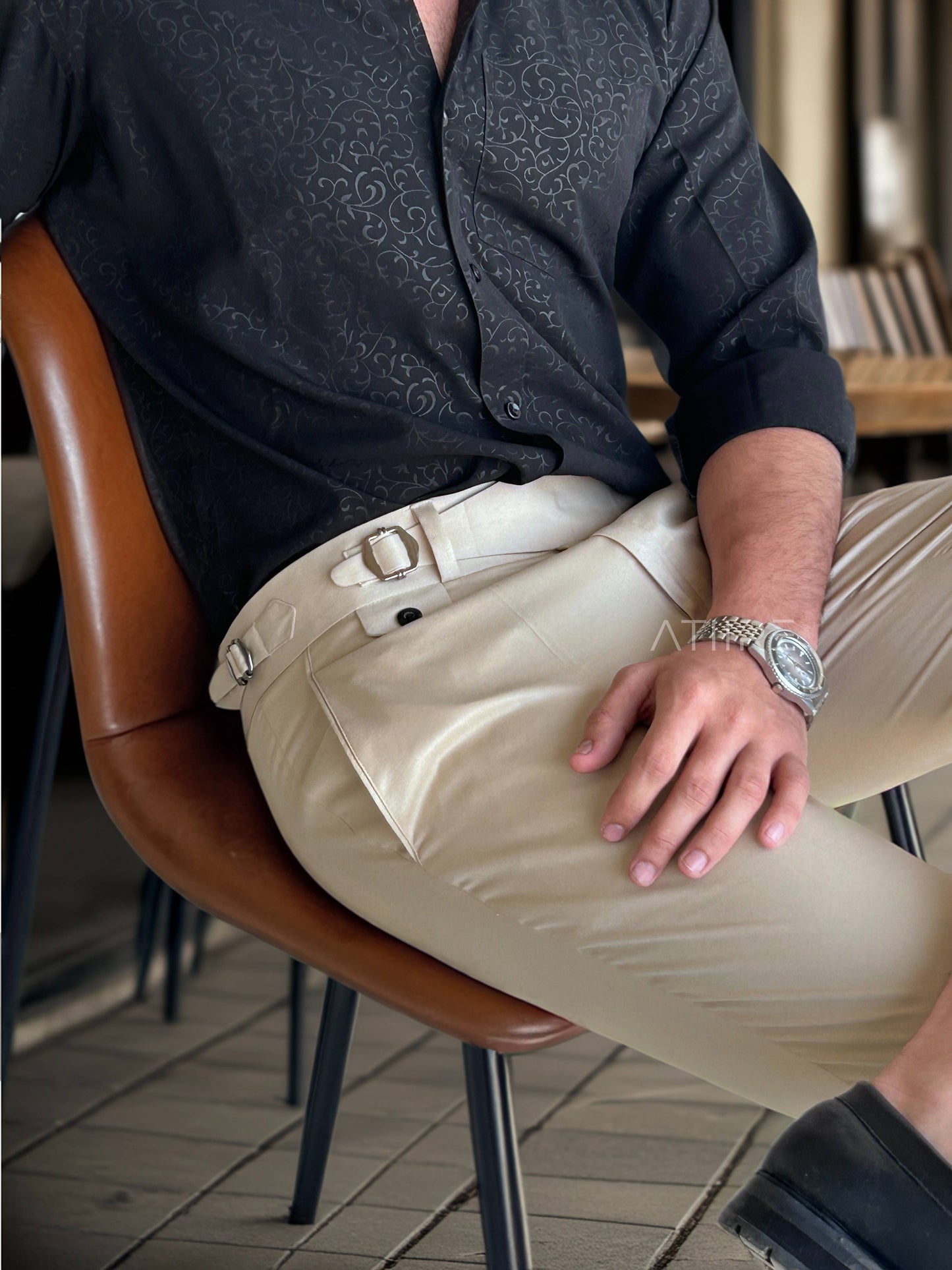 BIEGE SINGLE PLEATED BUCKLE GURKHA PANTS BY ATIIRE