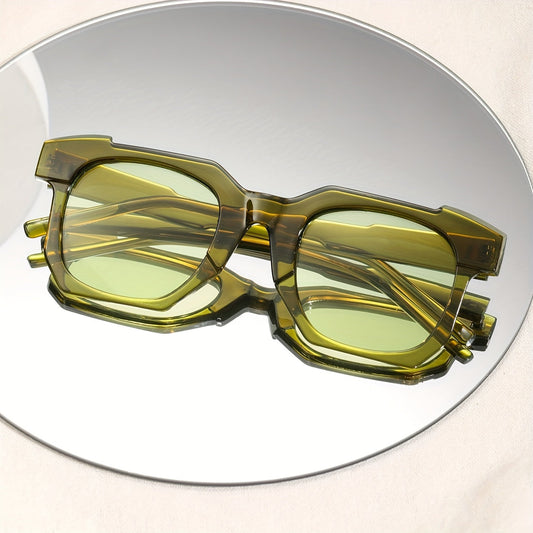 Men’s Stylish Square Glasses – Fashionable Eyewear for Daily Wear