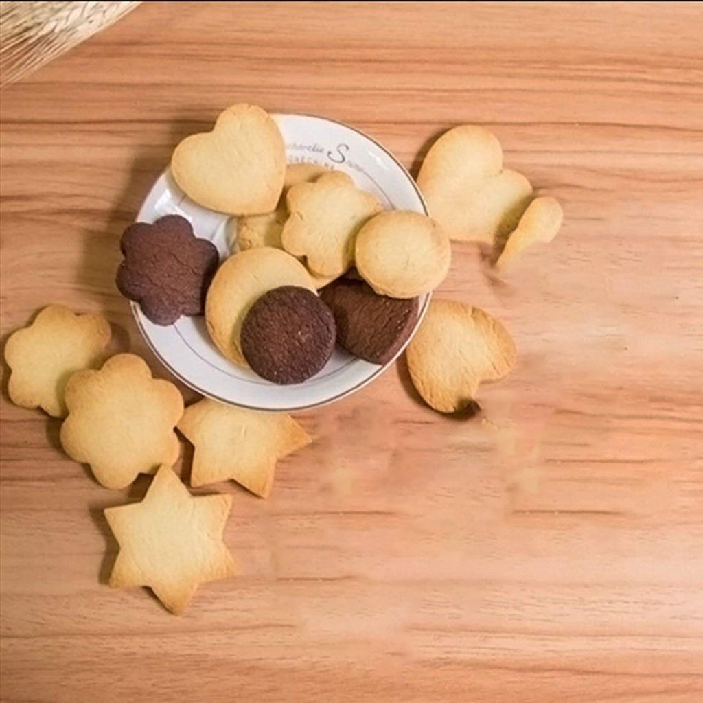 Cookie Cutter Stainless Steel Cookie Cutter with Shape Heart Round Star and Flower (4 Pieces)
